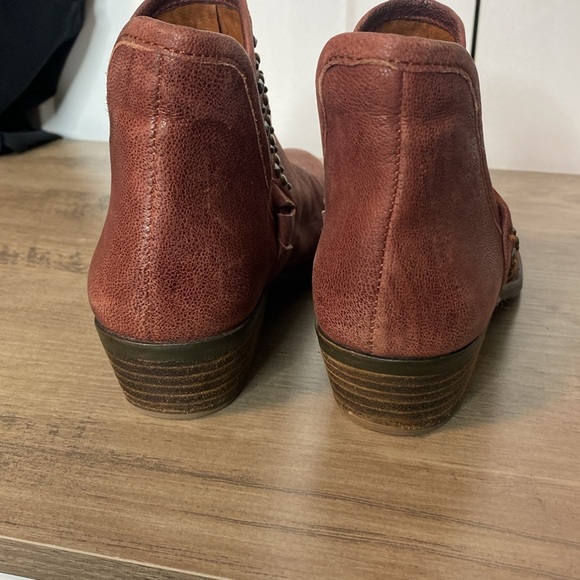 Lucky Brand Studded Red Brown Ankle Booties - western boho - 6.5 - Picture 5 of 8